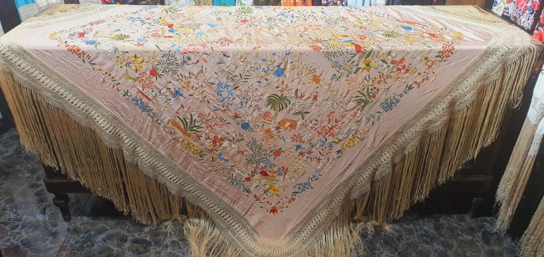 Mantón antiguo chinesco Mantón antiguo chinesco