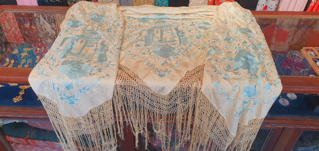 Mant&oacute;n antiguo isabelino