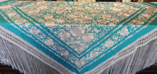 Mantón antiguo Mantón antiguo